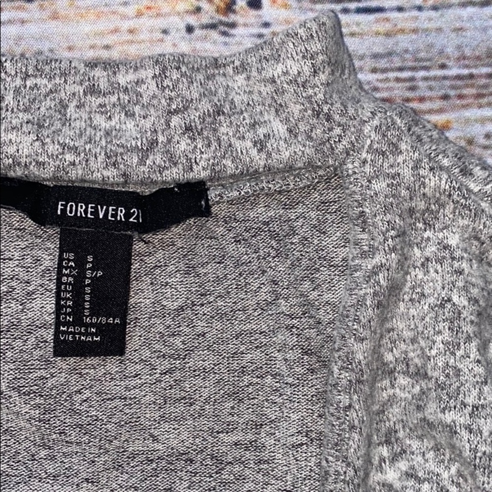 Forever21 Top - Picture 3 of 3